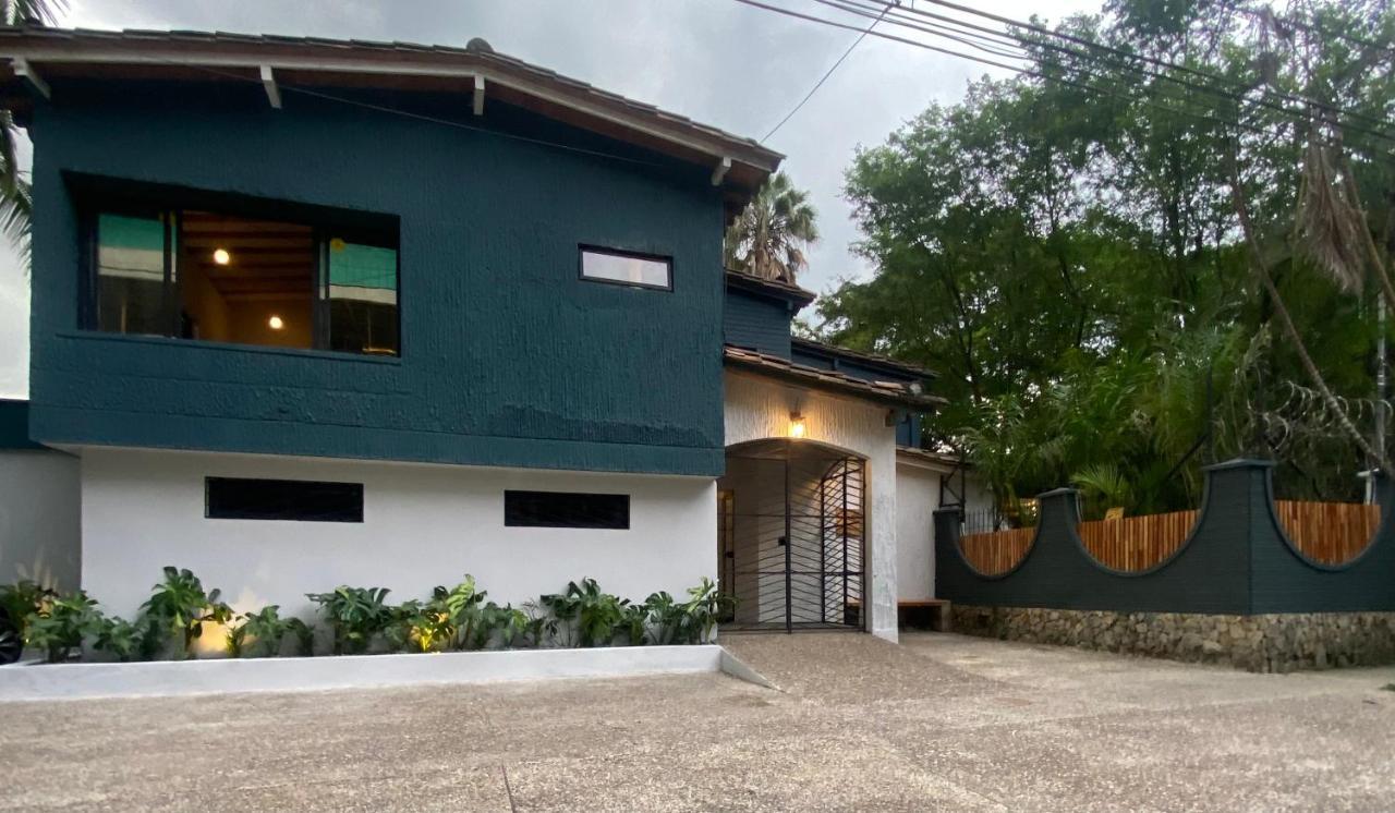 Hotel Casa Mosaiko Patio Bonito Medellín Exterior foto